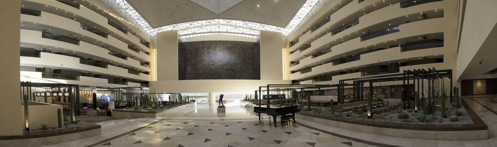 Sheraton Chihuahua Soberano Exterior foto