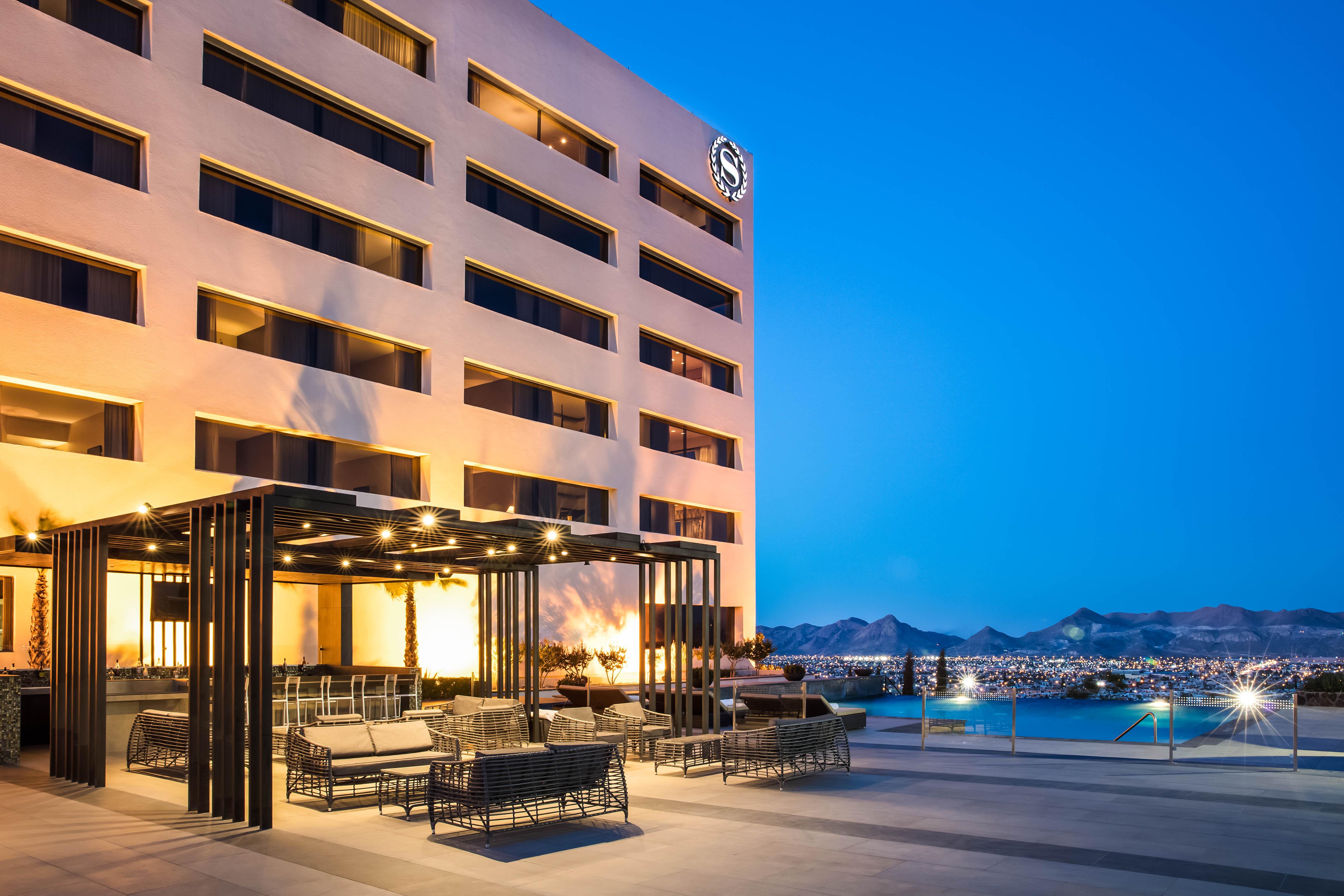 Sheraton Chihuahua Soberano Exterior foto