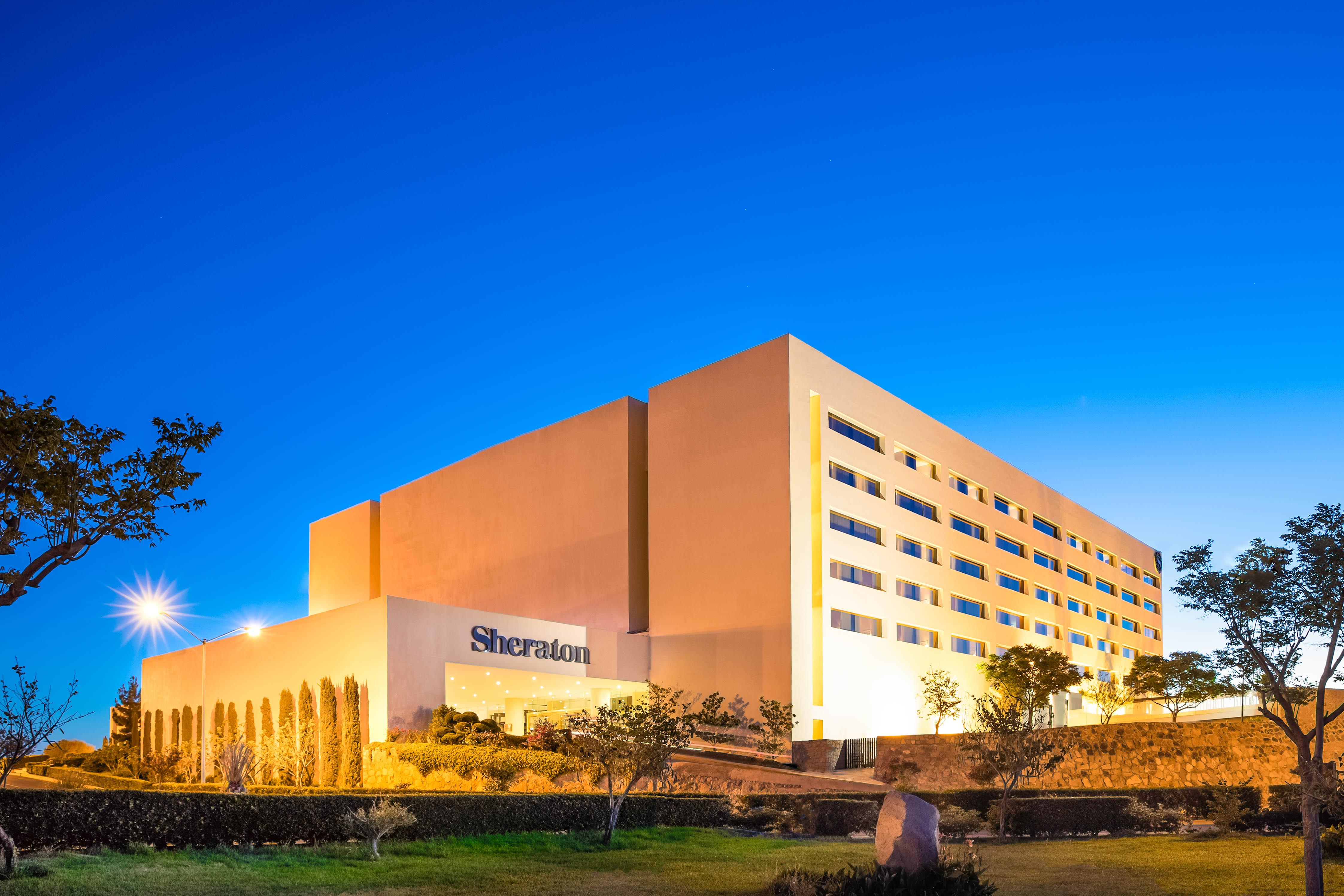 Sheraton Chihuahua Soberano Exterior foto