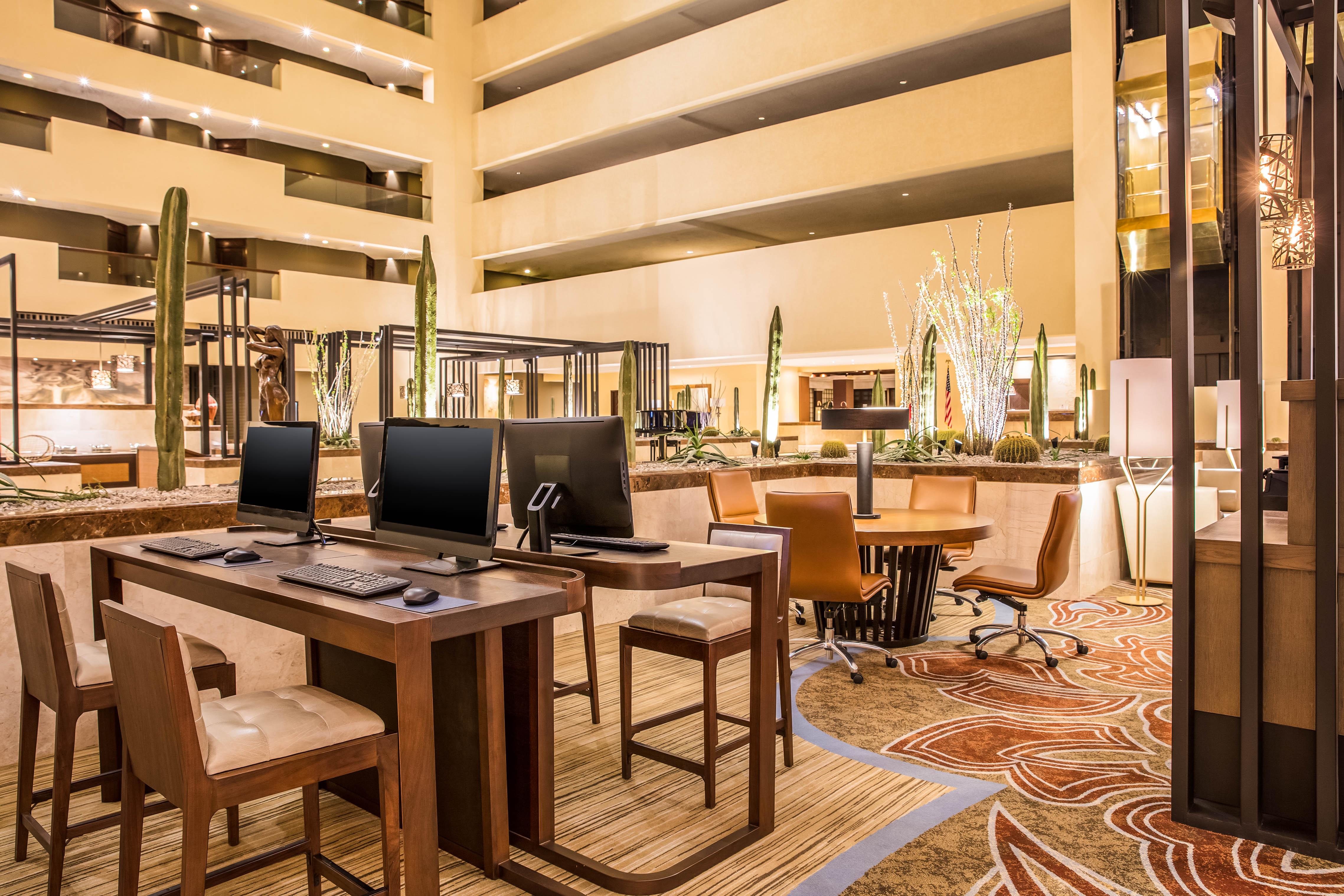 Sheraton Chihuahua Soberano Exterior foto