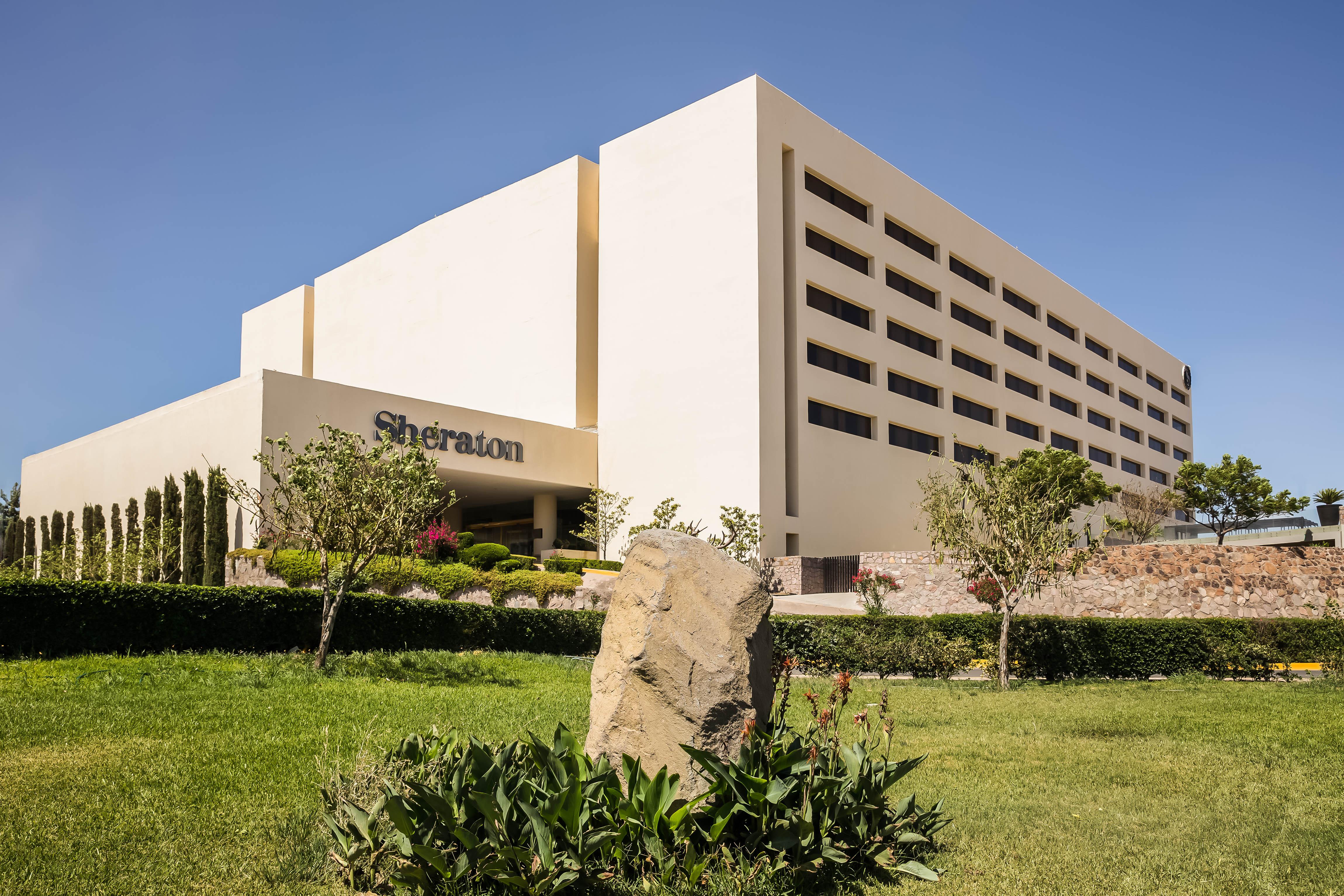 Sheraton Chihuahua Soberano Exterior foto