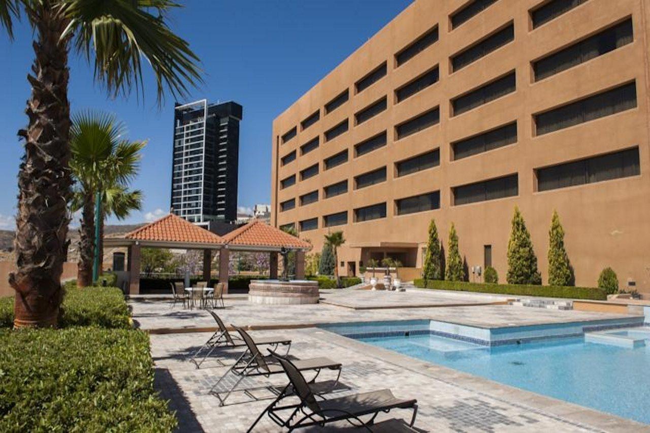 Sheraton Chihuahua Soberano Exterior foto